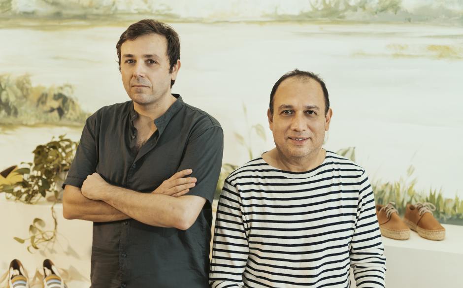 Ricardo Fernández y César García, propietarios de La Alpargatería