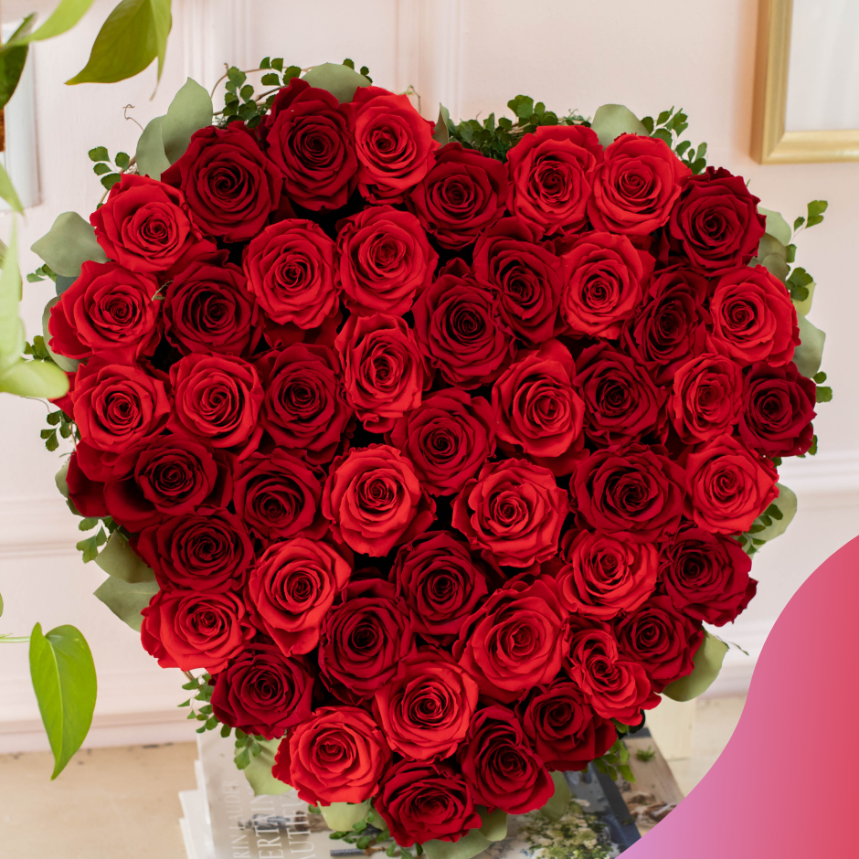 Corazón de 16” con 50 rosas premium